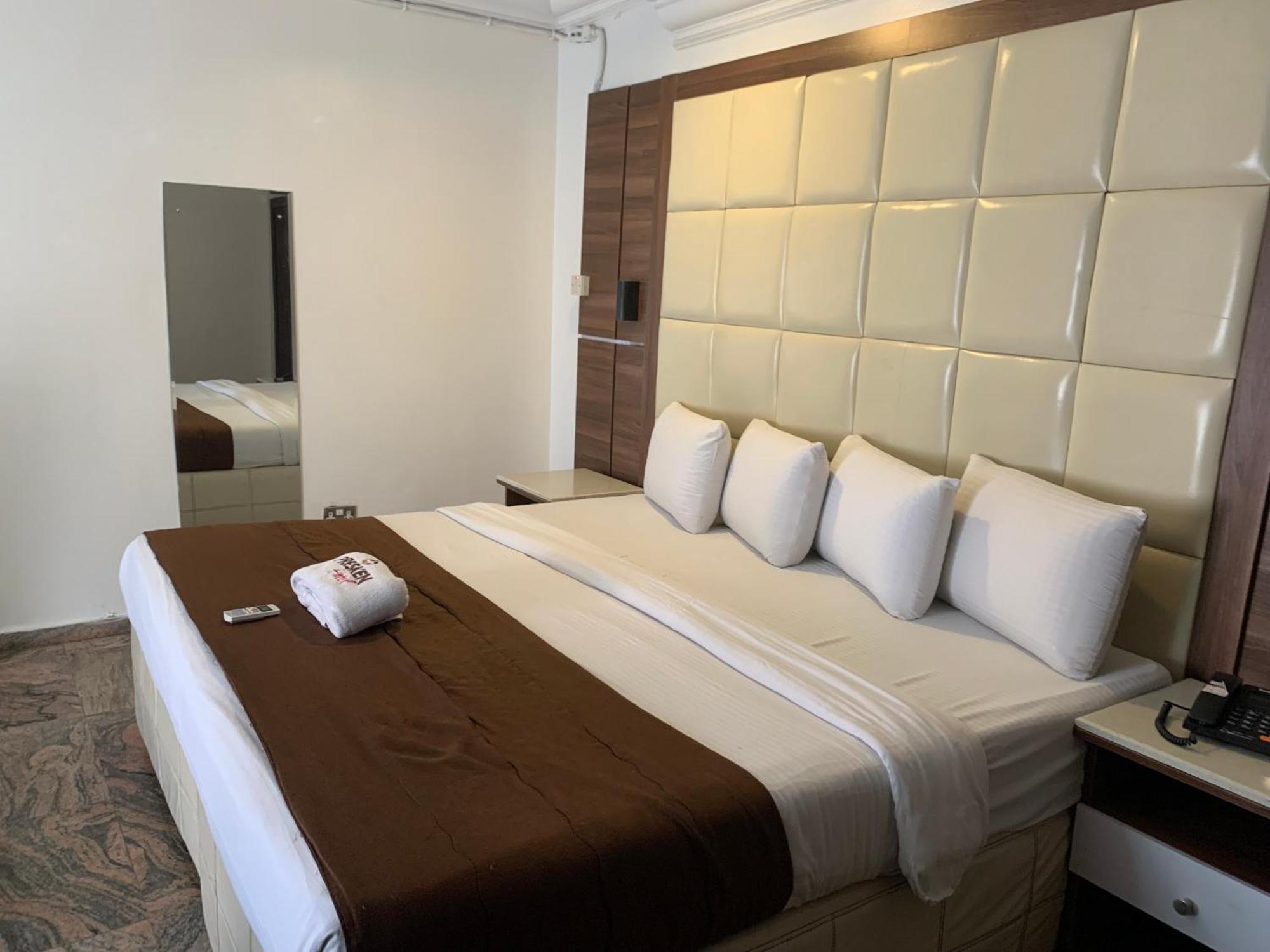 Presken Hotel @Oniru Lagos Eksteriør bilde